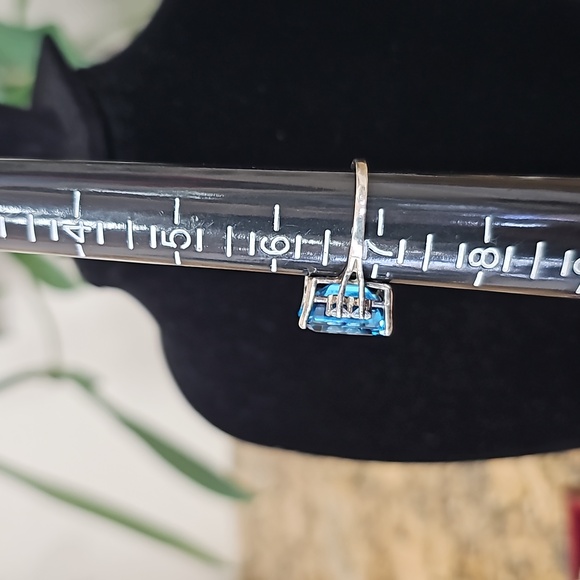 London blue topaz, topaz, and sterling silver cocktail ring - Picture 7 of 7